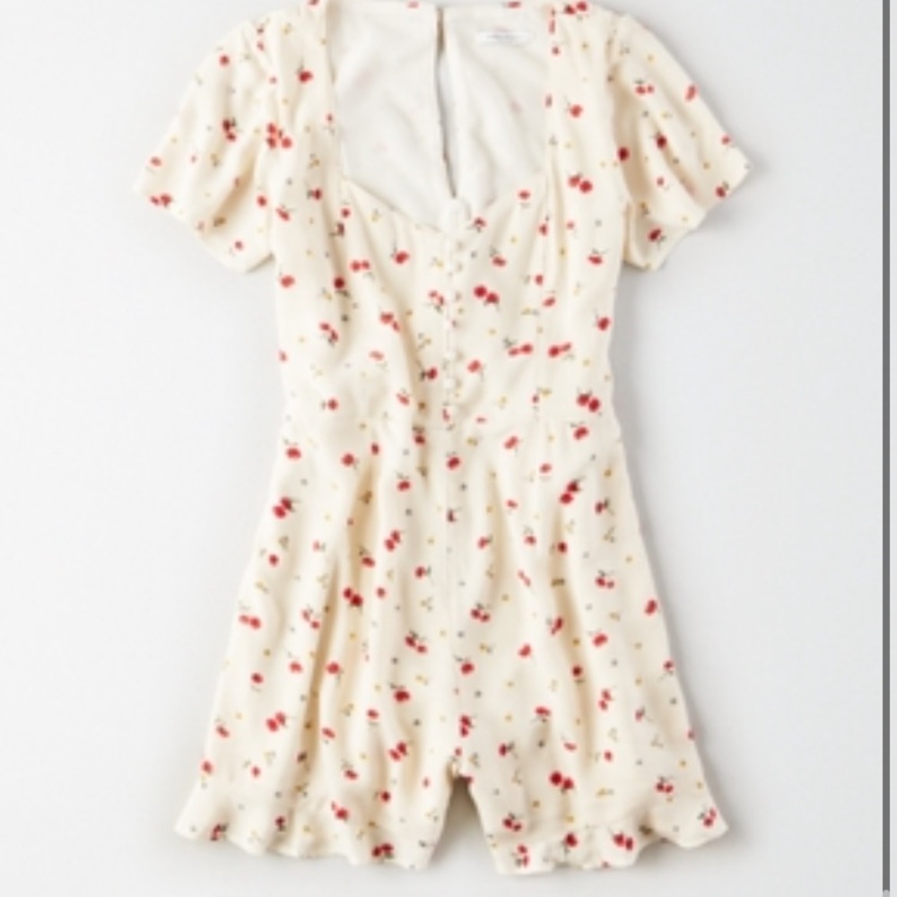 American Eagle tie waist romper